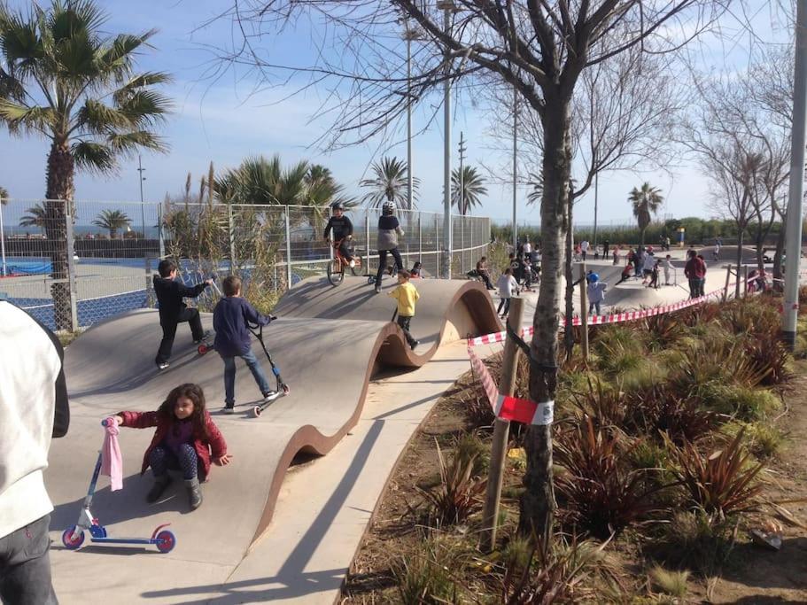 Barcelona Family Beach ภายนอก รูปภาพ